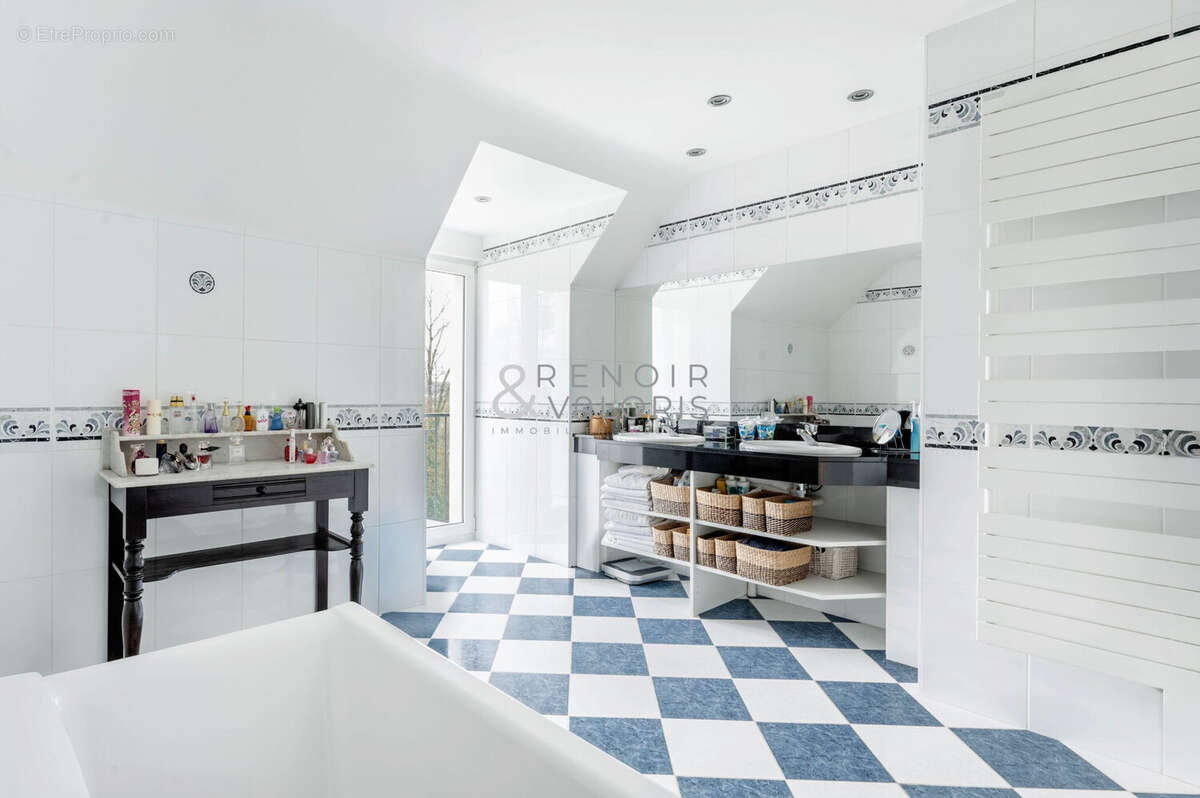 Maison à MALZEVILLE