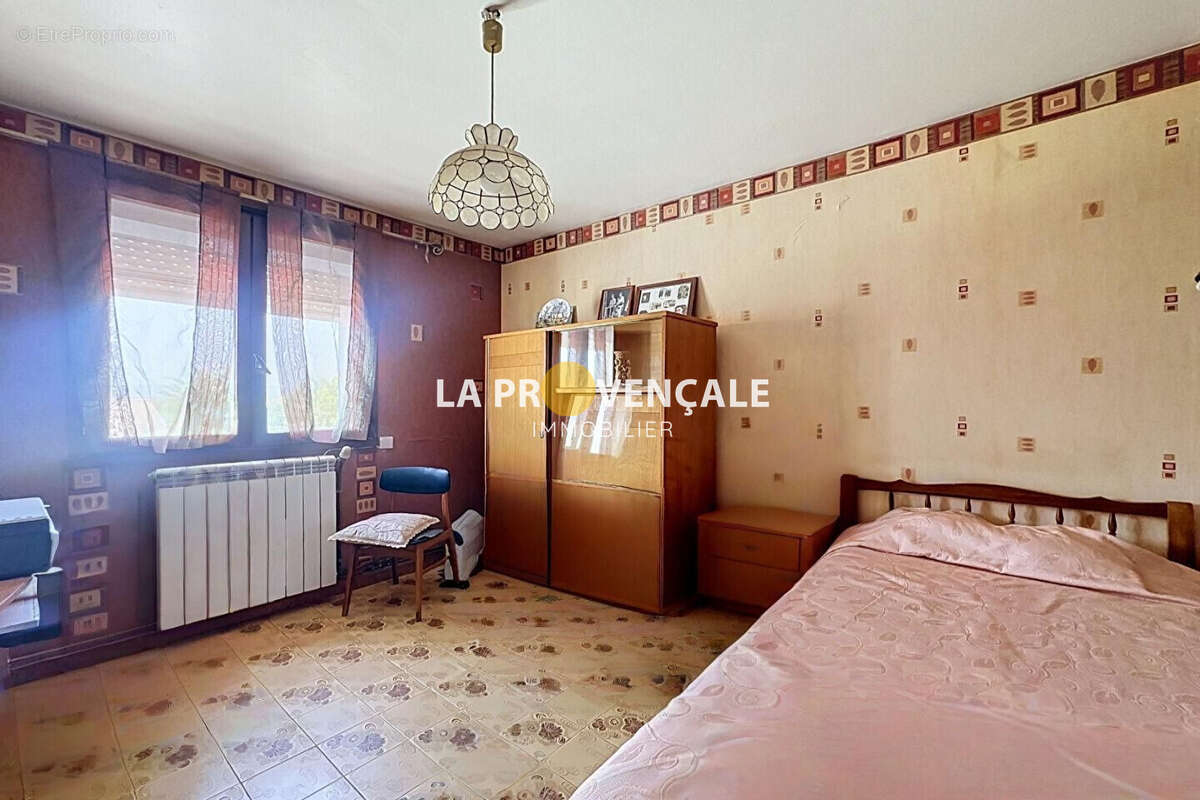 Maison 173 m² à Trets  - photo 7