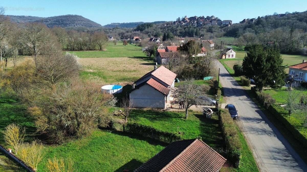 Photo 1 - Maison à CALVIGNAC