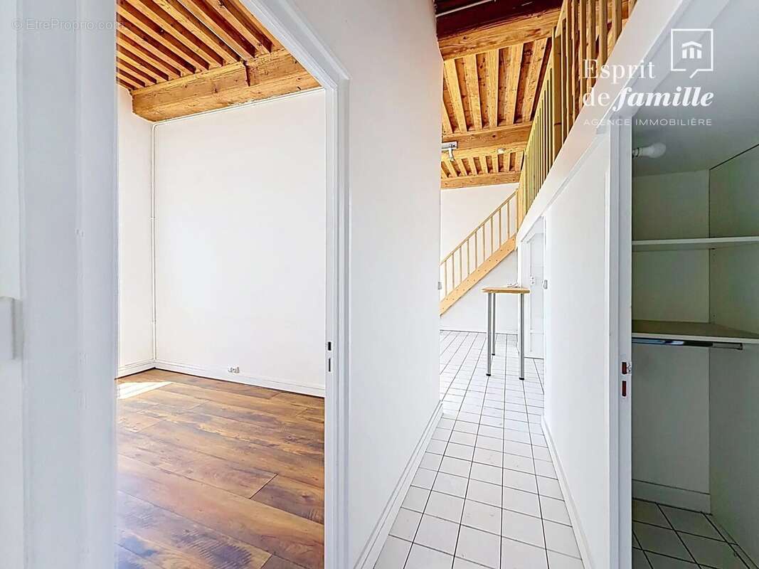 Croix-Rousse - Duplex 4 pièces 85 m2 avec mezzanine et ascenseur - photo 12