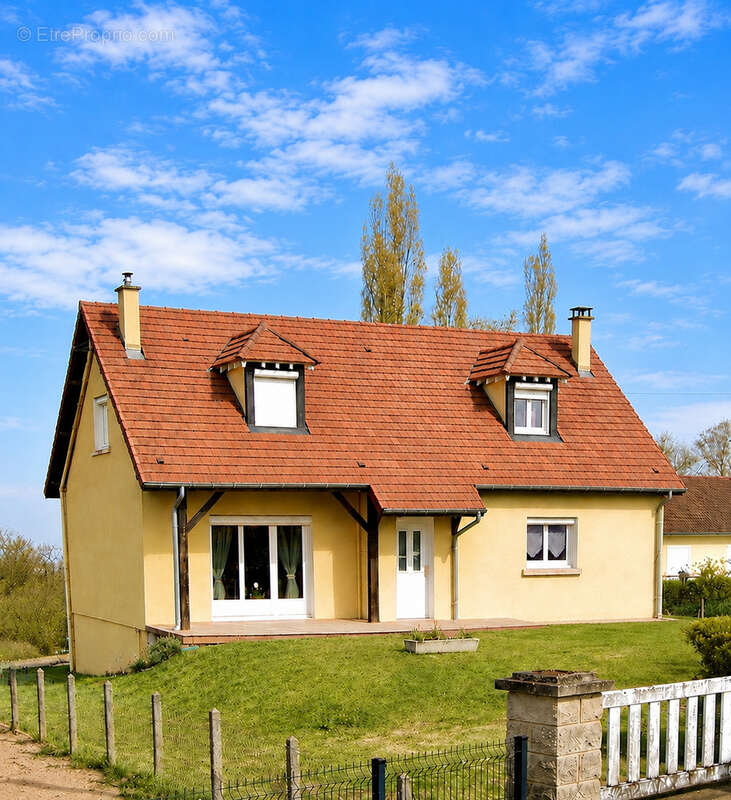 123 m2 habitables sur beau terrain avec vue dégagée - photo 4