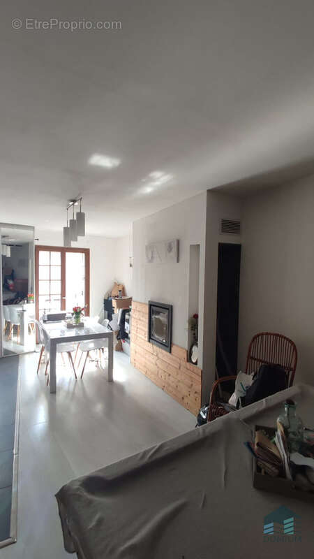 Maison à VILLESEQUE-DES-CORBIERES