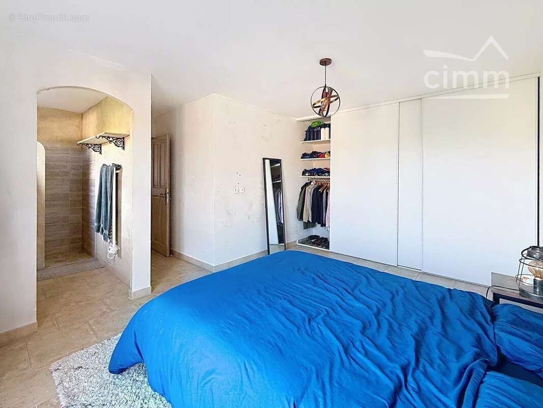 Appartement à L&#039;ISLE-SUR-LA-SORGUE