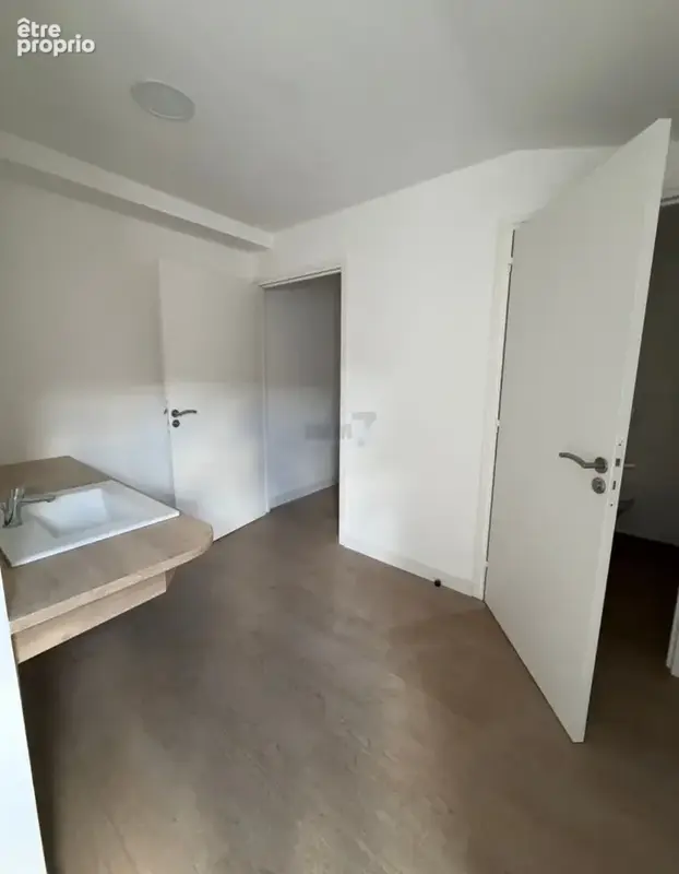 Bureau ou Appartement selon Projet. Potentiel avec ascenceur - photo 5
