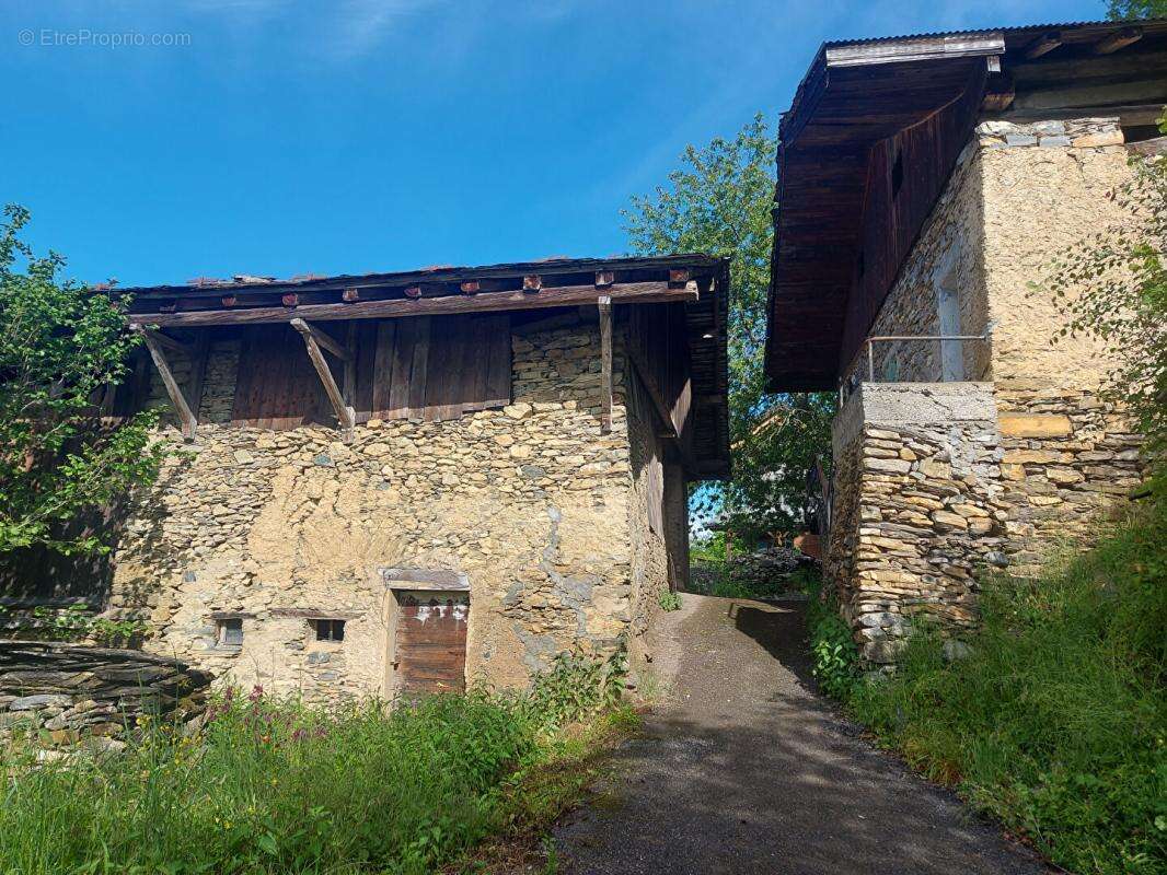 Maison à CHAMP-LAURENT