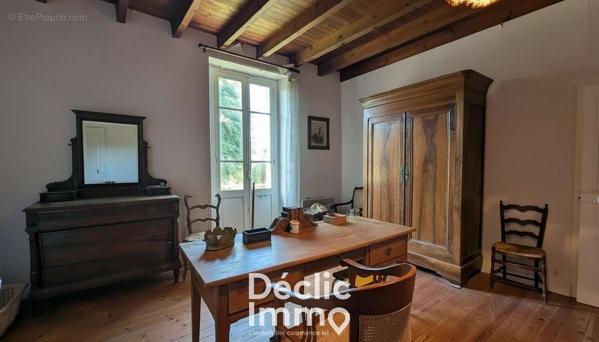 Maison de village à 6 km de Ruffec  3 chambres, jardin, dépendances - photo 6