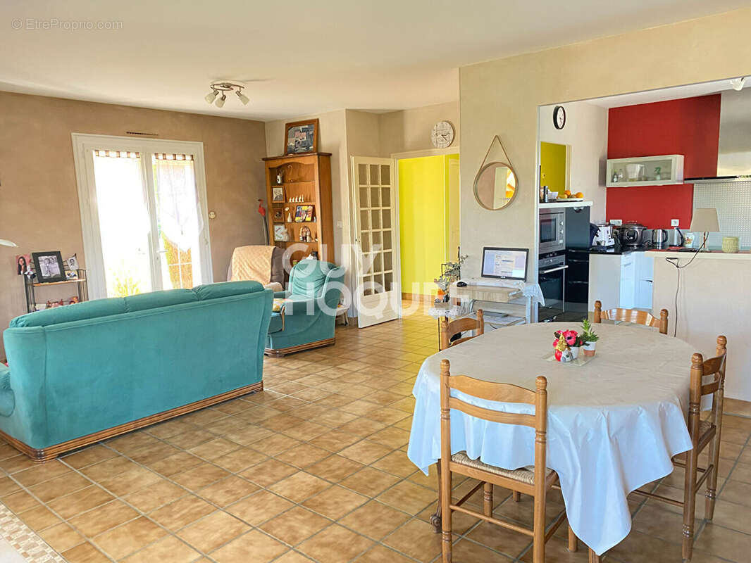 Maison à FOUSSAIS-PAYRE
