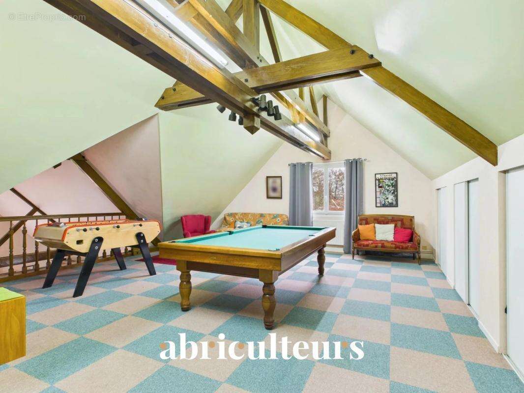 Maison avec parc arboré - 260 m² - en vente au MANS SUD (72230) - photo 5