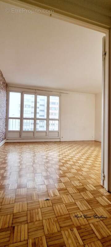 Opportunité à Neuilly sur Marne Appartement 5 pièces 83 m2 - photo 8