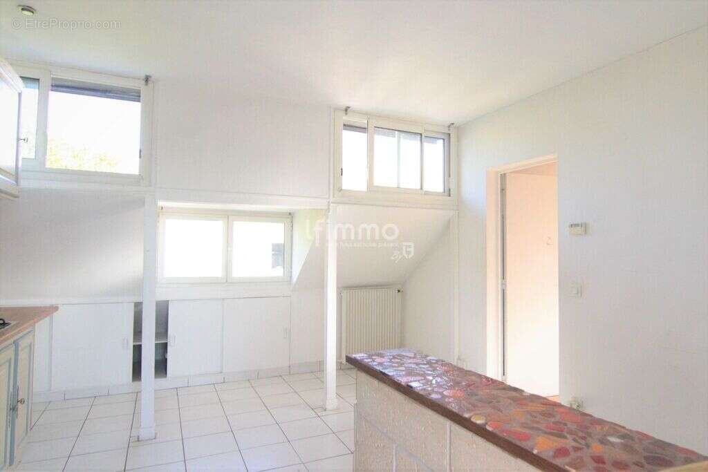 Appartement atypique - photo 9