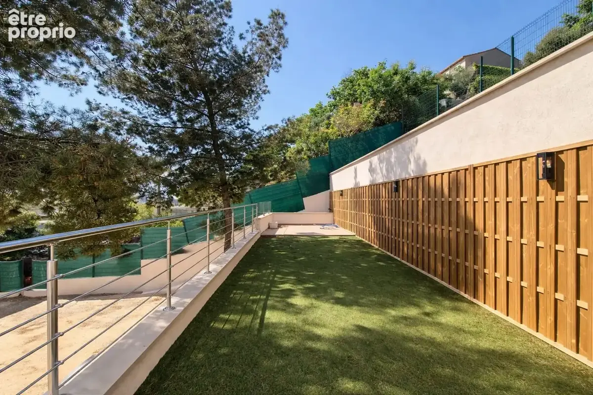 Maison Duplex T4 — 115 m2 avec terasse et grand jardin 225m2 + 2 stationnements - photo 3