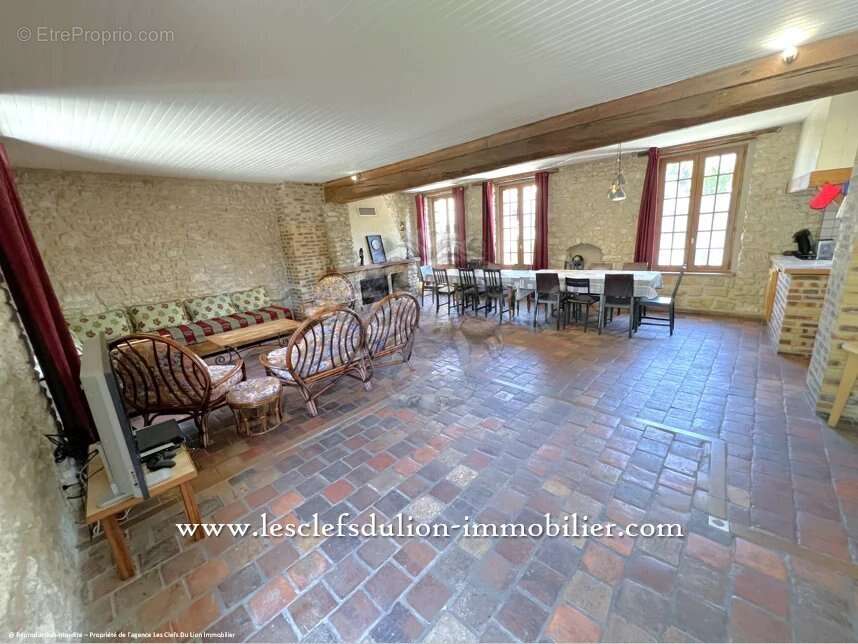 Maison à ECUELLES