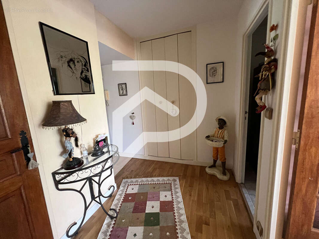 Appartement à ELANCOURT