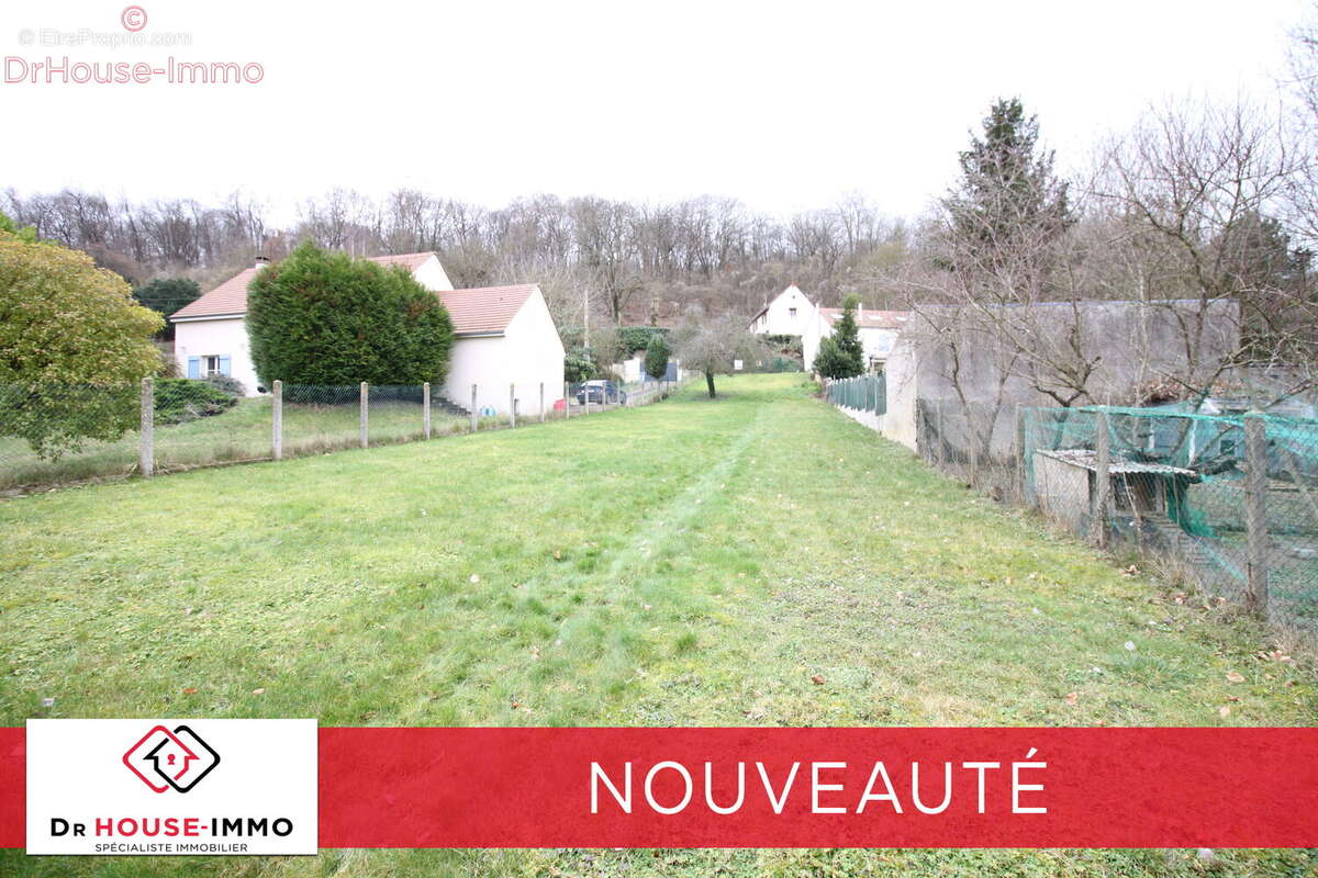 Terrain à RONQUEROLLES