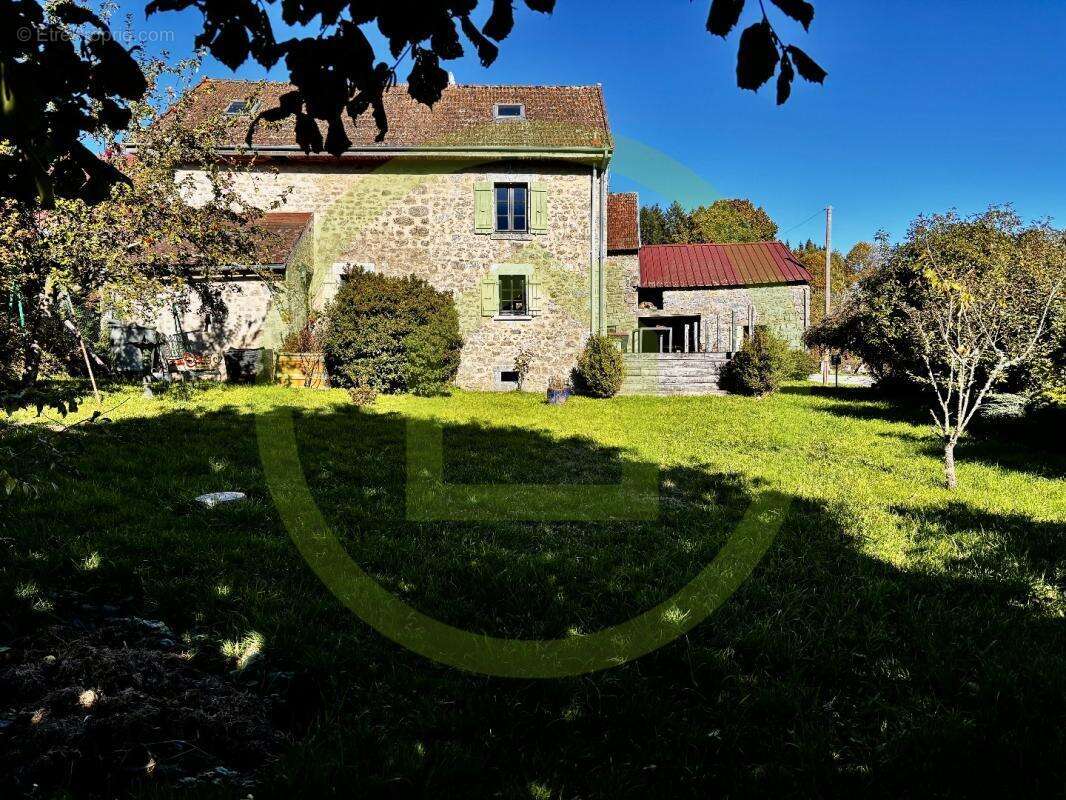 Maison à MAISONNISSES