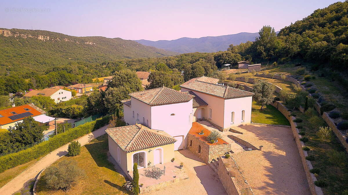 Maison à LAMALOU-LES-BAINS