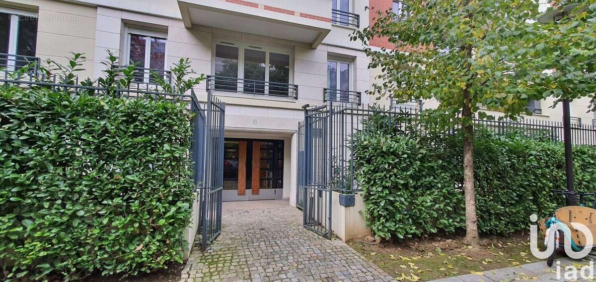 Photo 6 - Parking à PARIS-19E