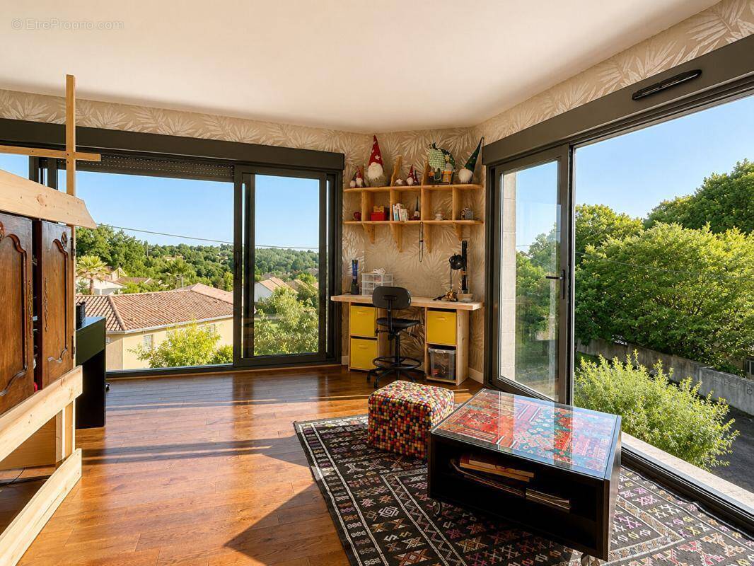 Vente Maison 240m2 FLOIRAC (33270) - photo 1