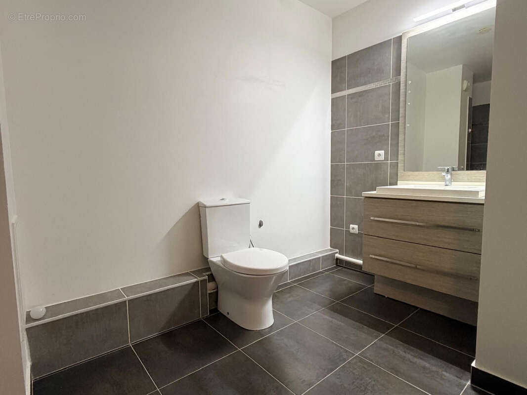Appartement à ISSY-LES-MOULINEAUX