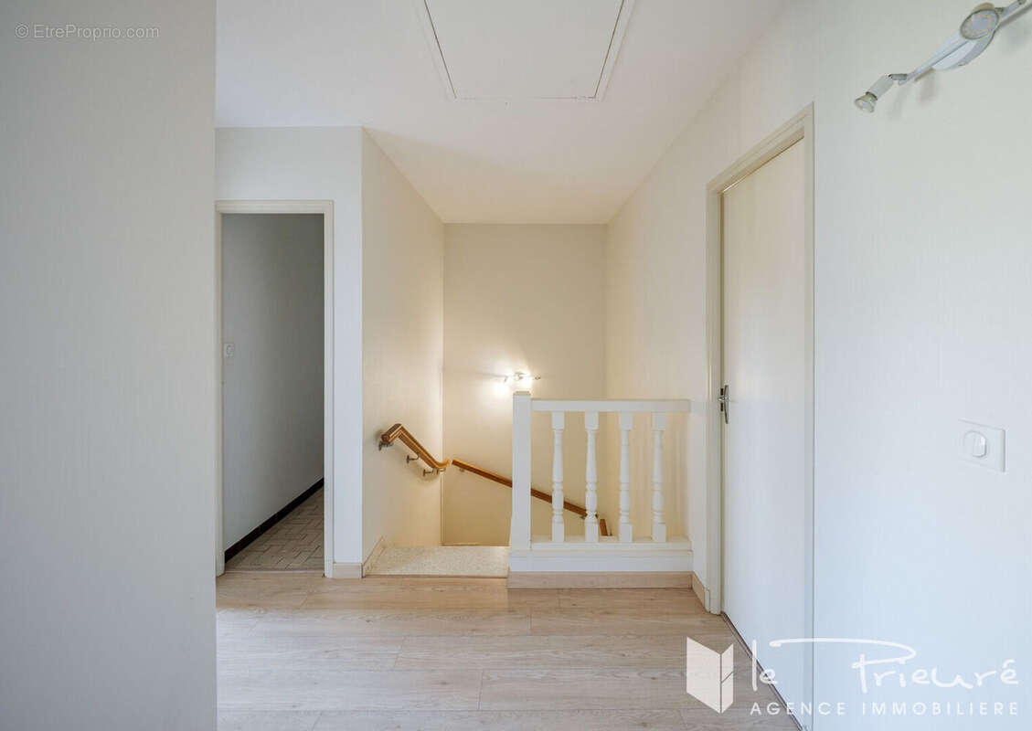 Maison individuelle avec jardin et fort potentiel dans le quartier recherché de la Maladrerie - photo 13