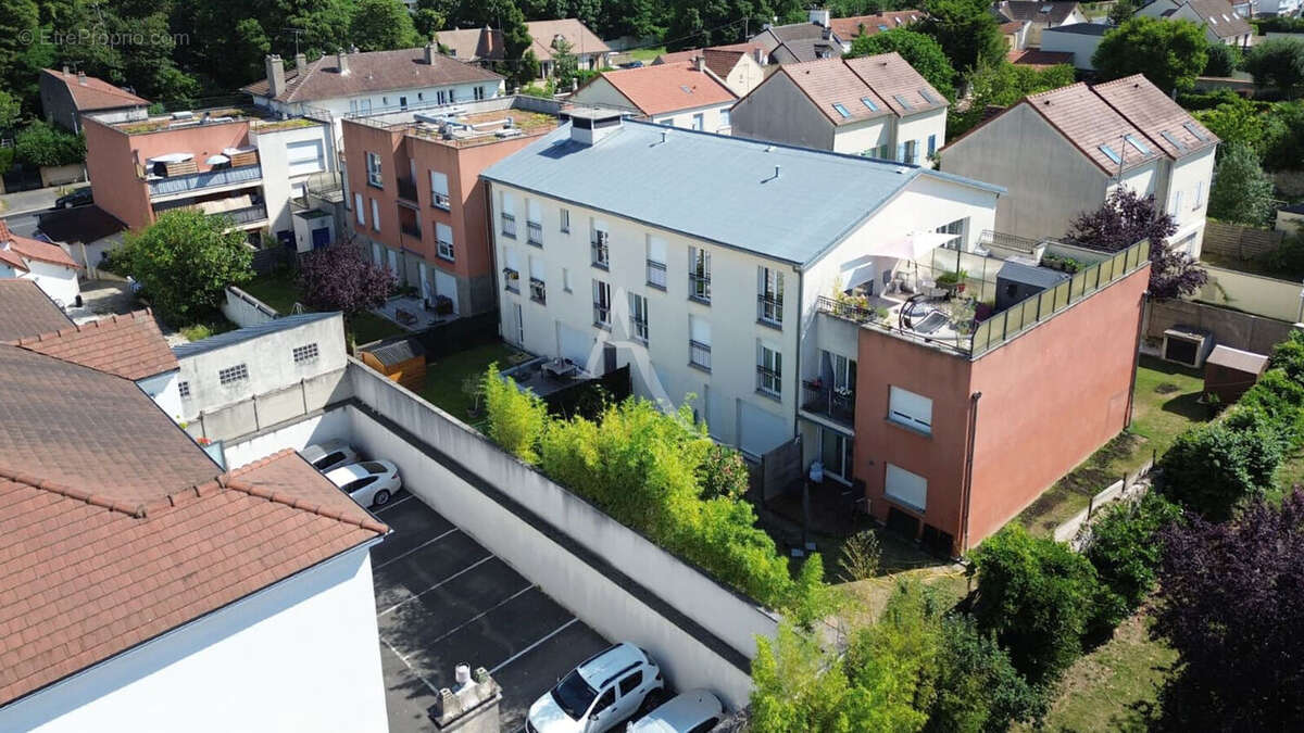 Appartement à VAIRES-SUR-MARNE