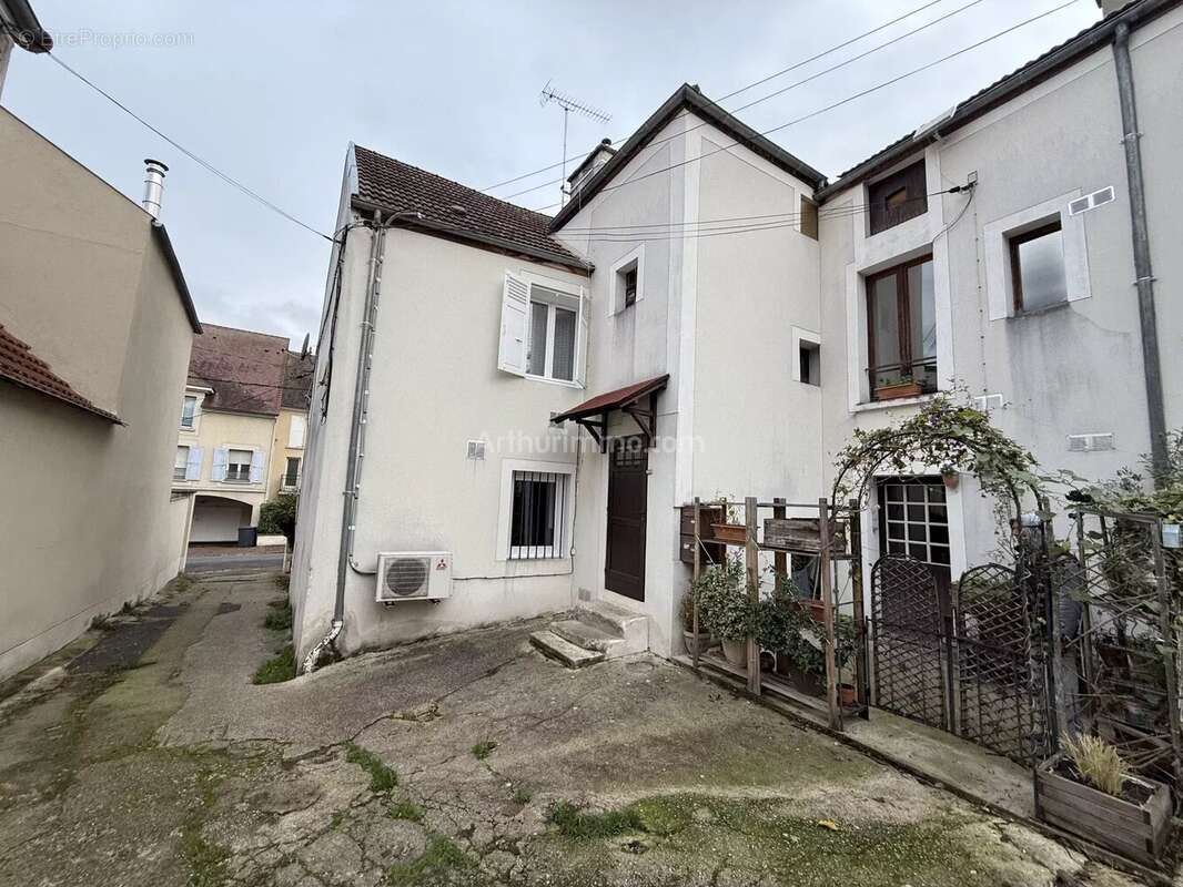 Appartement à SOISY-SUR-SEINE
