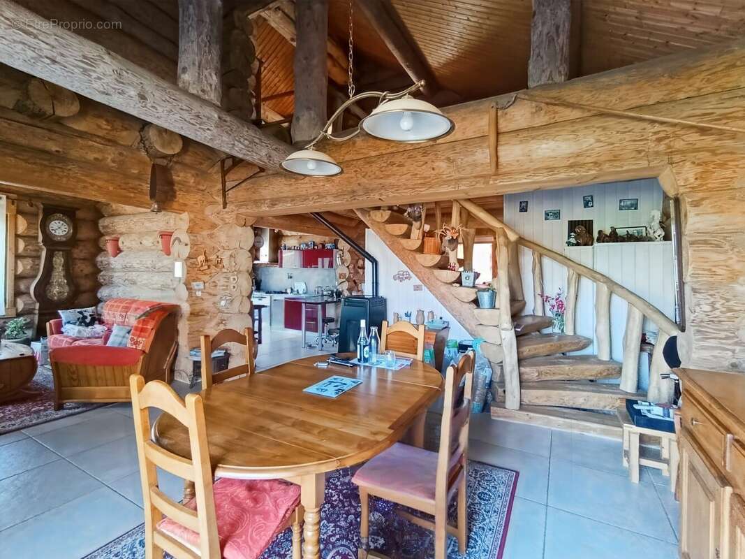 Maison à MONT-PRES-CHAMBORD