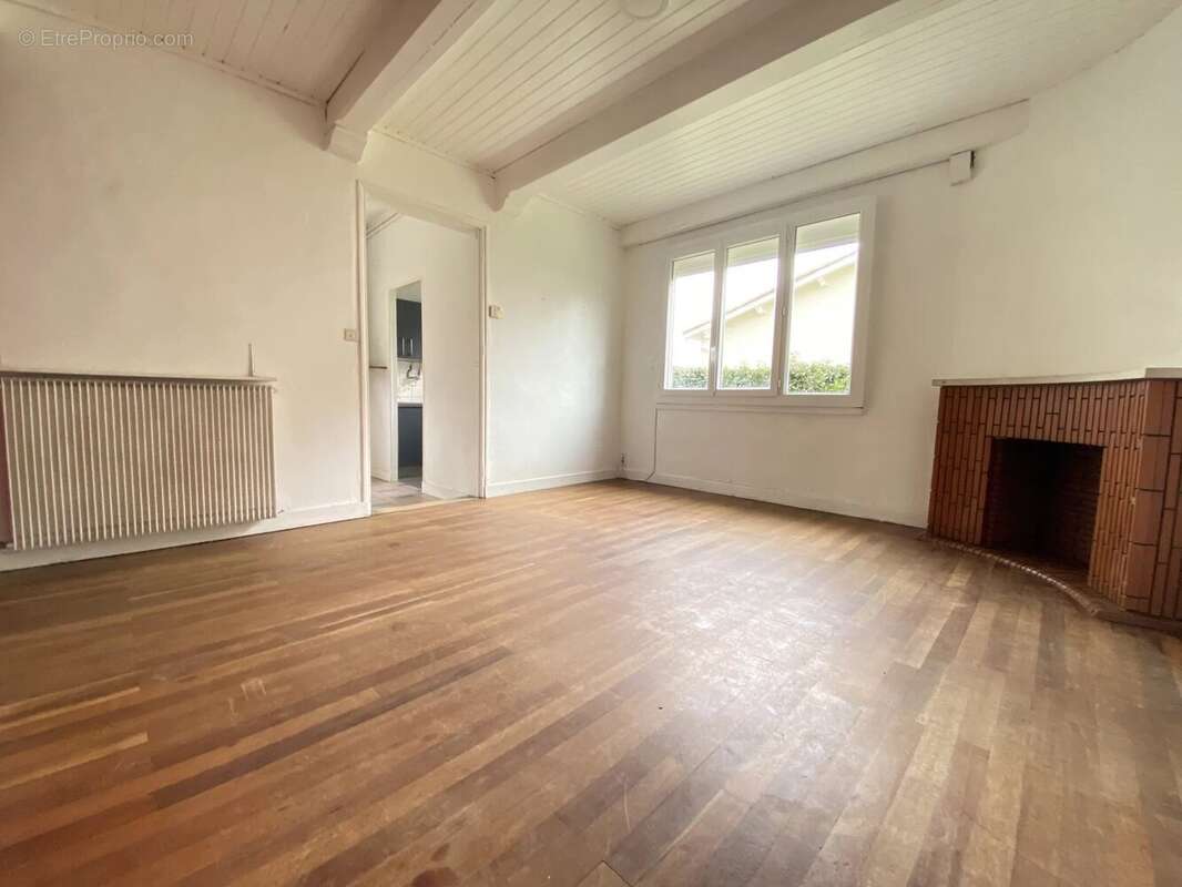 Maison à SAINT-MEDARD-EN-JALLES