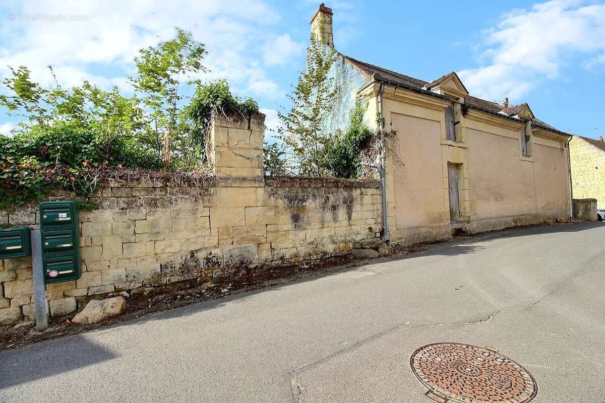Exclusivité - maison ancienne seuilly. - photo 2