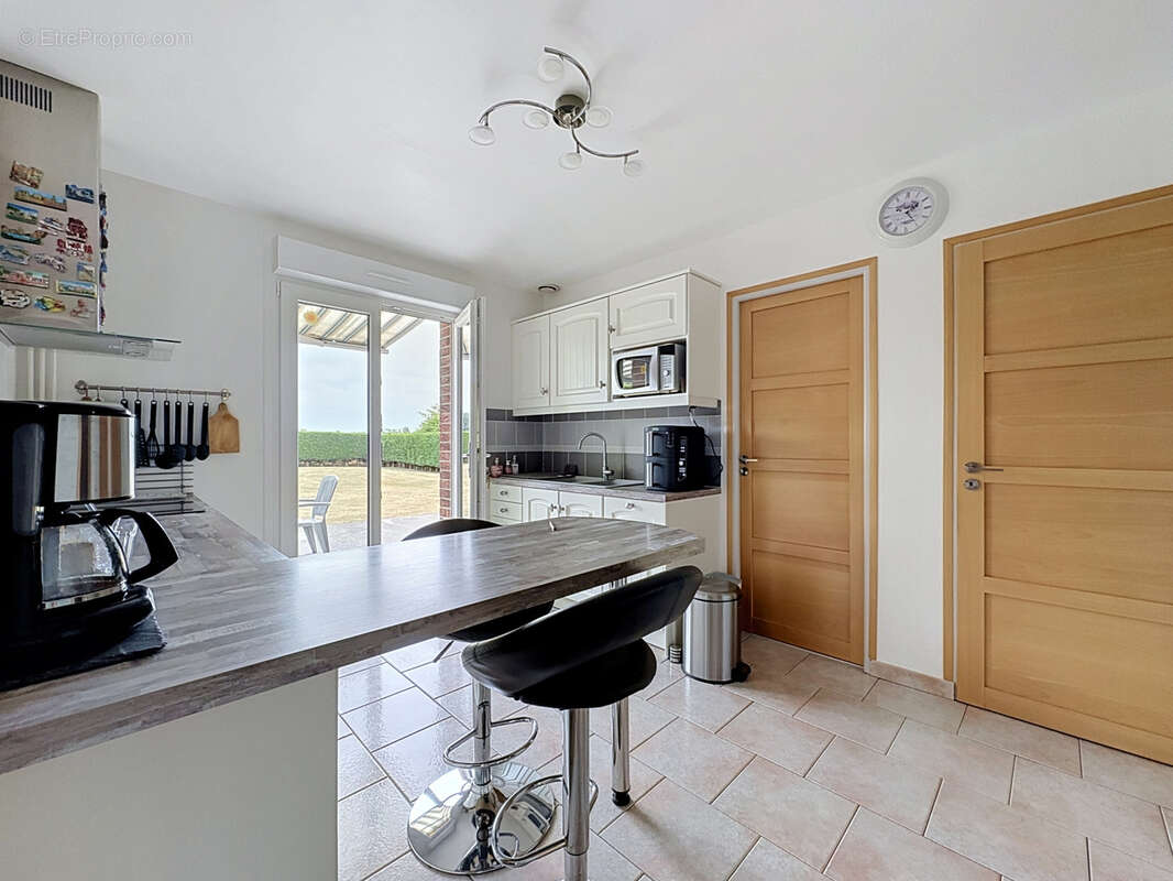 Maison individuelle sur une parcelle de 1181m2 - photo 6