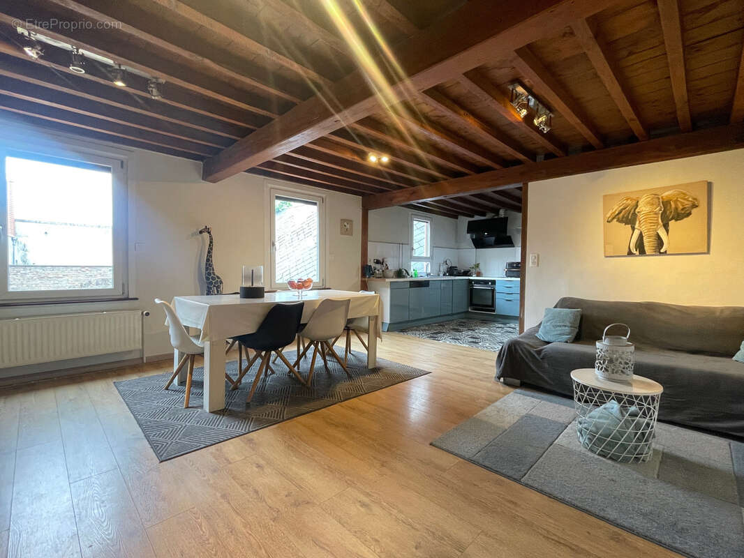 Maison à FLIXECOURT