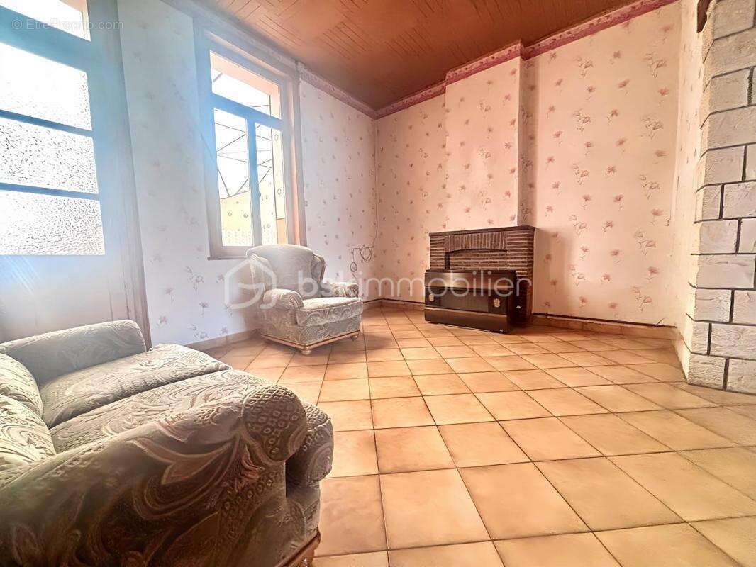 Maison à RIEULAY