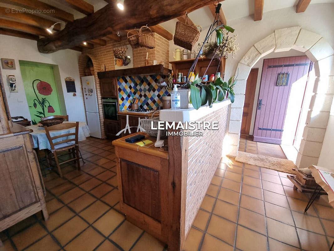 Maison a vendre - a 3 minutes st-romain - 204 m² - 5 chambres - garage dependance - photo 6