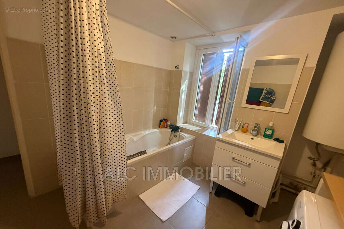 Maison 64 m² à Saint-Germain-Du-Corbeis  - photo 7