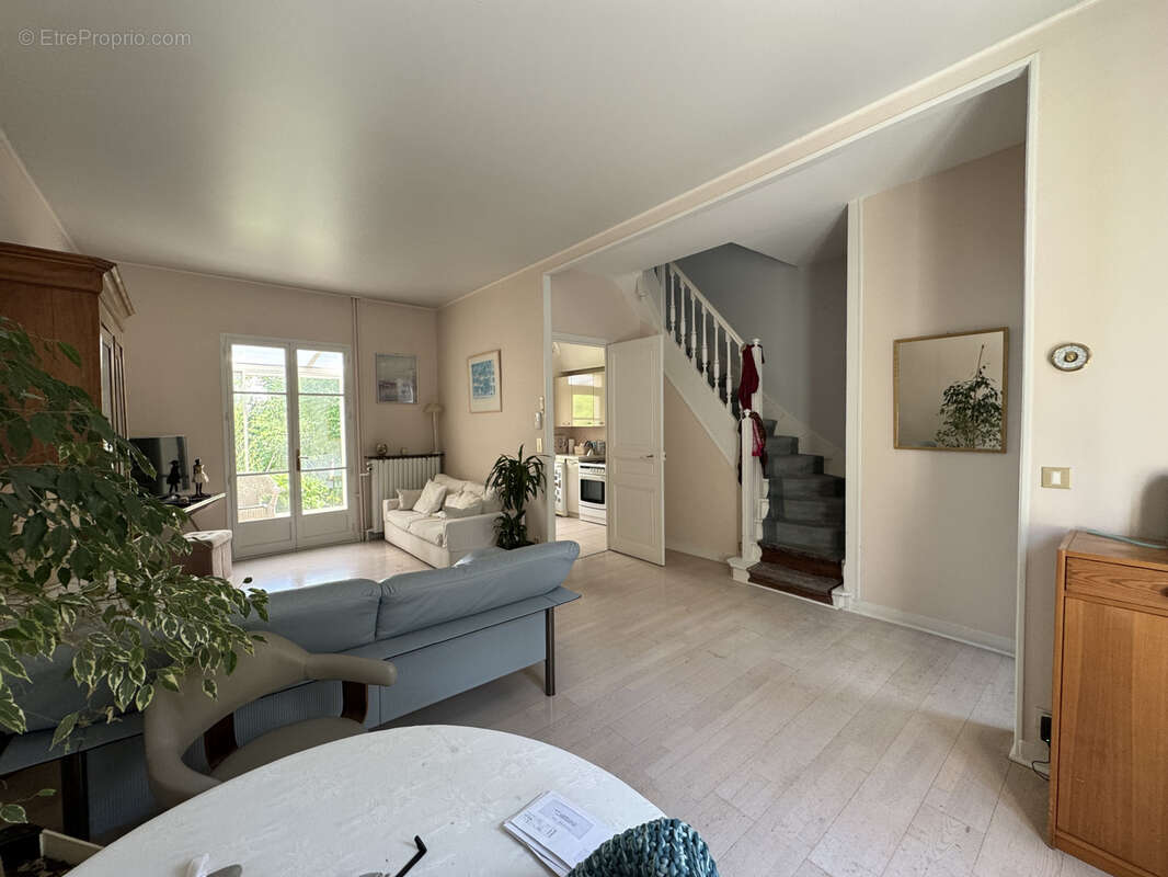 Maison à SAINT-MAUR-DES-FOSSES