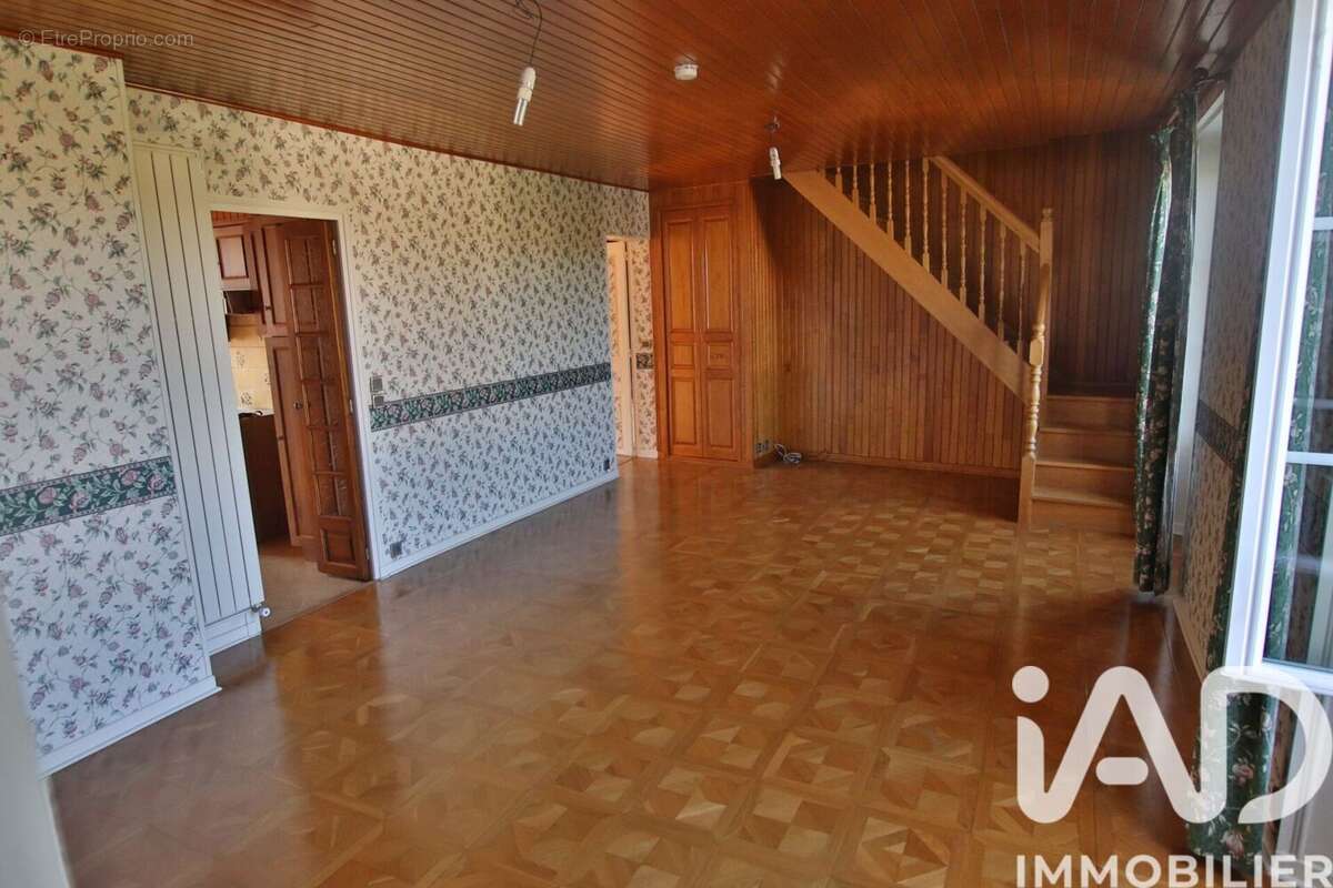 Photo 2 - Appartement à MONTEREAU-FAULT-YONNE