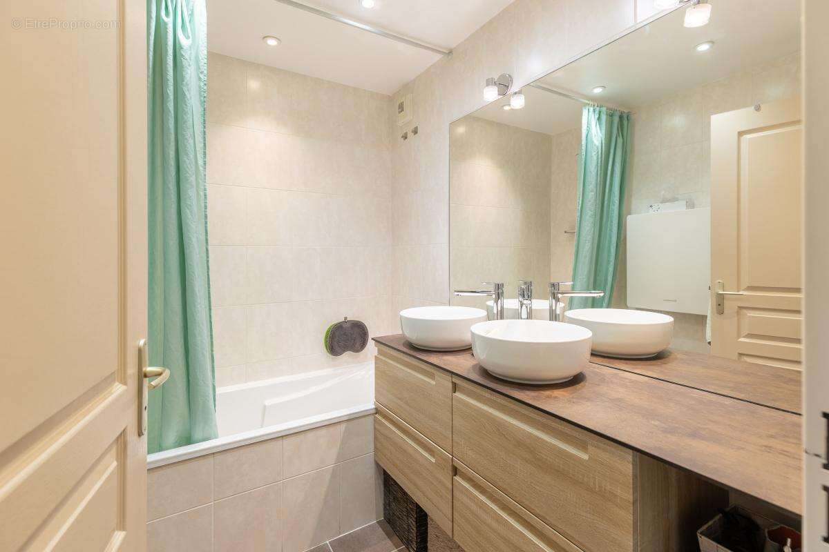 Appartement à CHASSIEU