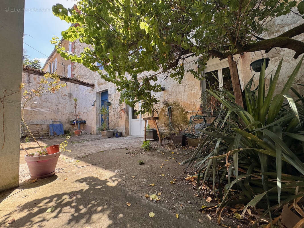 Maison à MAINE-DE-BOIXE