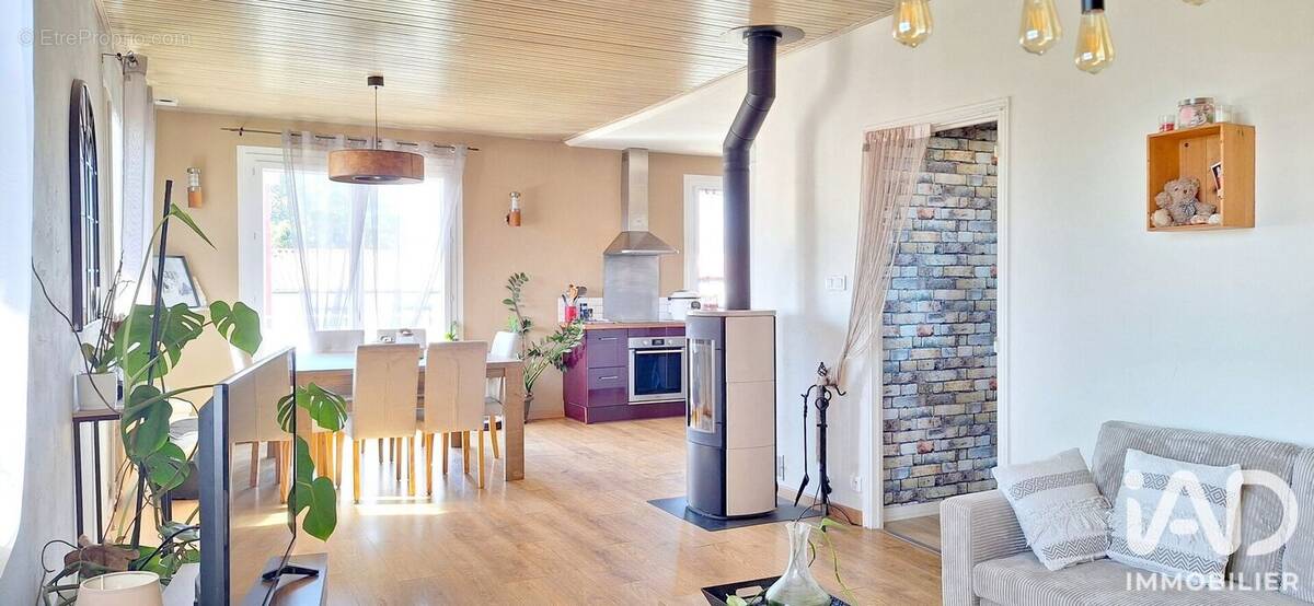 Photo 1 - Maison à NIEUL-LE-DOLENT