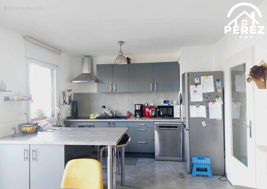 Appartement à NEUVILLE-EN-FERRAIN