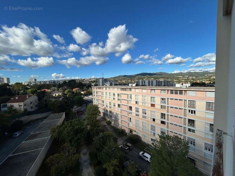 T4 - sauvagine - garage - vue dégagée - 3 chambres - Appartement à MARSEILLE-13E