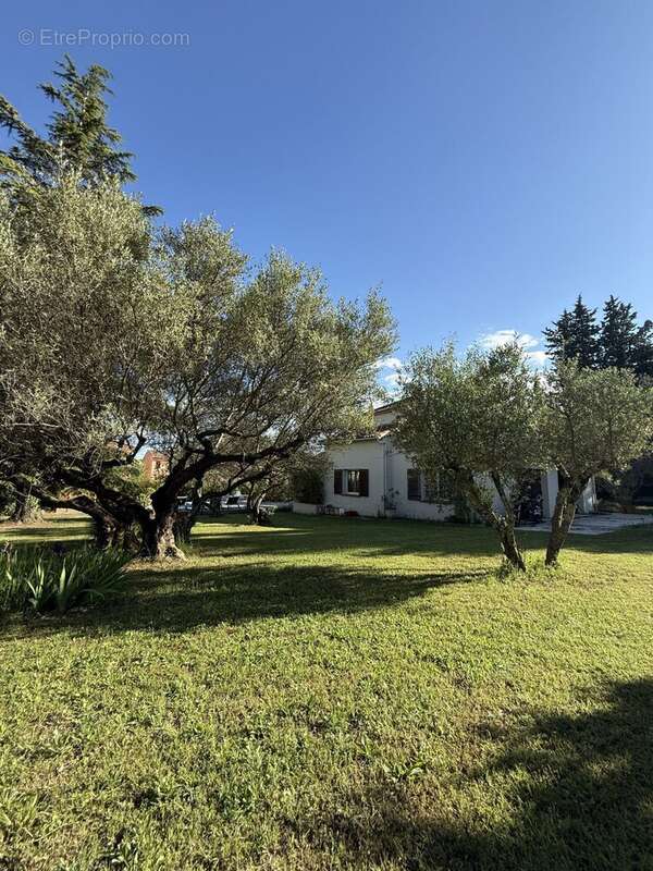 Maison à VILLECROZE