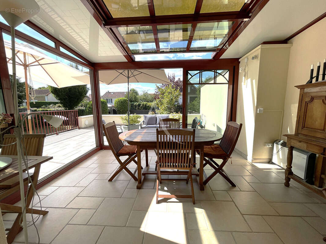 Maison à OZOIR-LA-FERRIERE