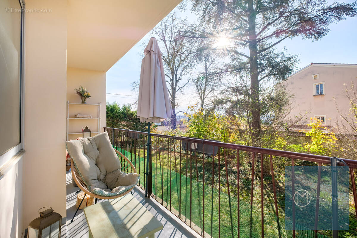 Appartement à LYON-9E