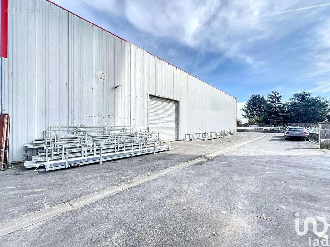 Photo 7 - Commerce à CHEVRY-COSSIGNY