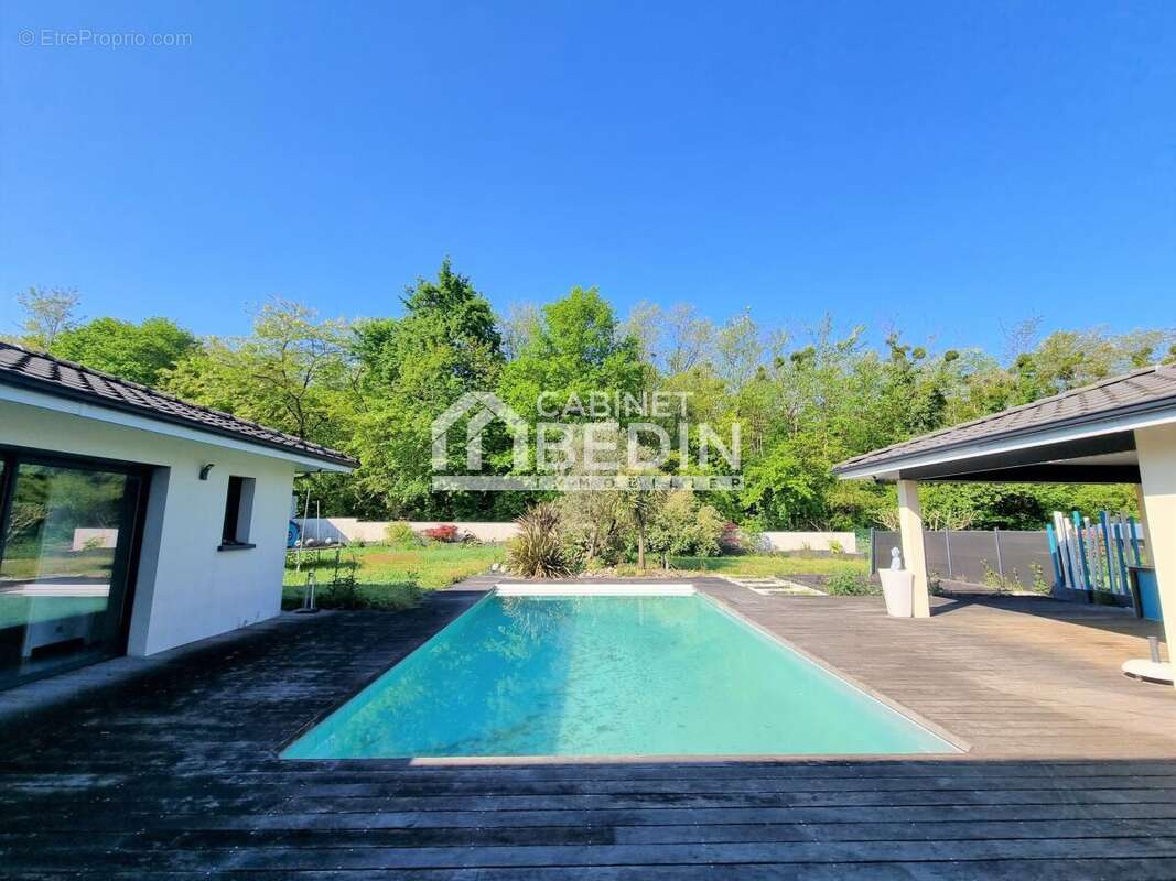 Maison à CASTRES-GIRONDE