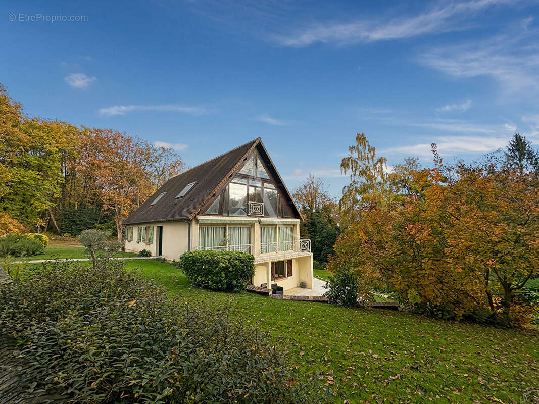 Maison à JANVILLE-SUR-JUINE