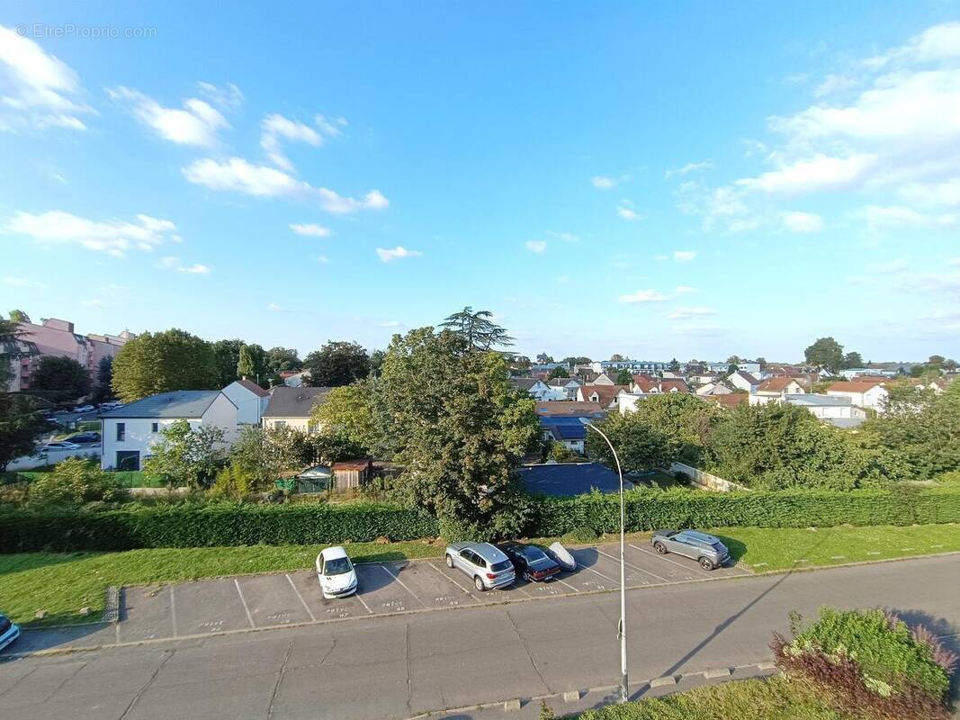 Appartement à SAINT-MICHEL-SUR-ORGE