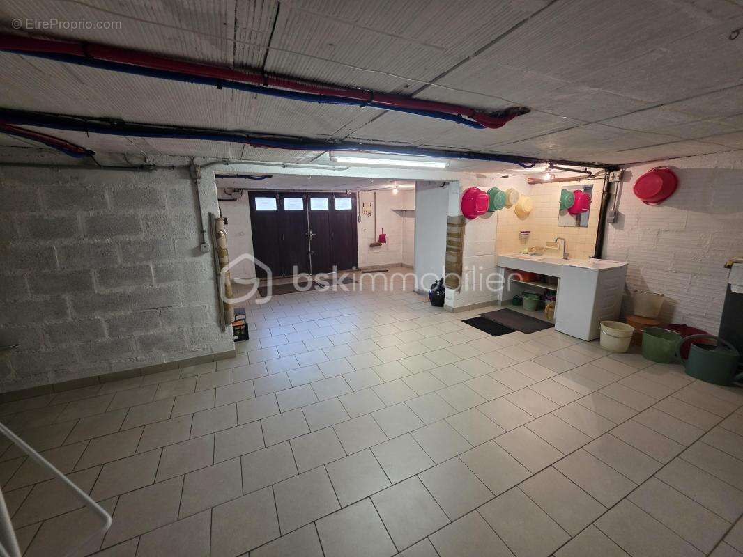 Maison à PARON