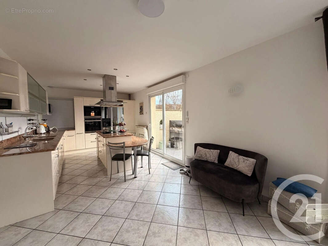 Maison à SAINT-MARD